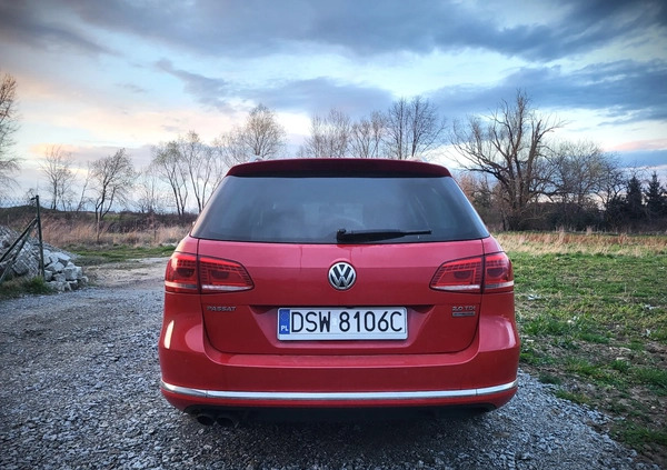 Volkswagen Passat cena 35500 przebieg: 260907, rok produkcji 2013 z Konstancin-Jeziorna małe 154